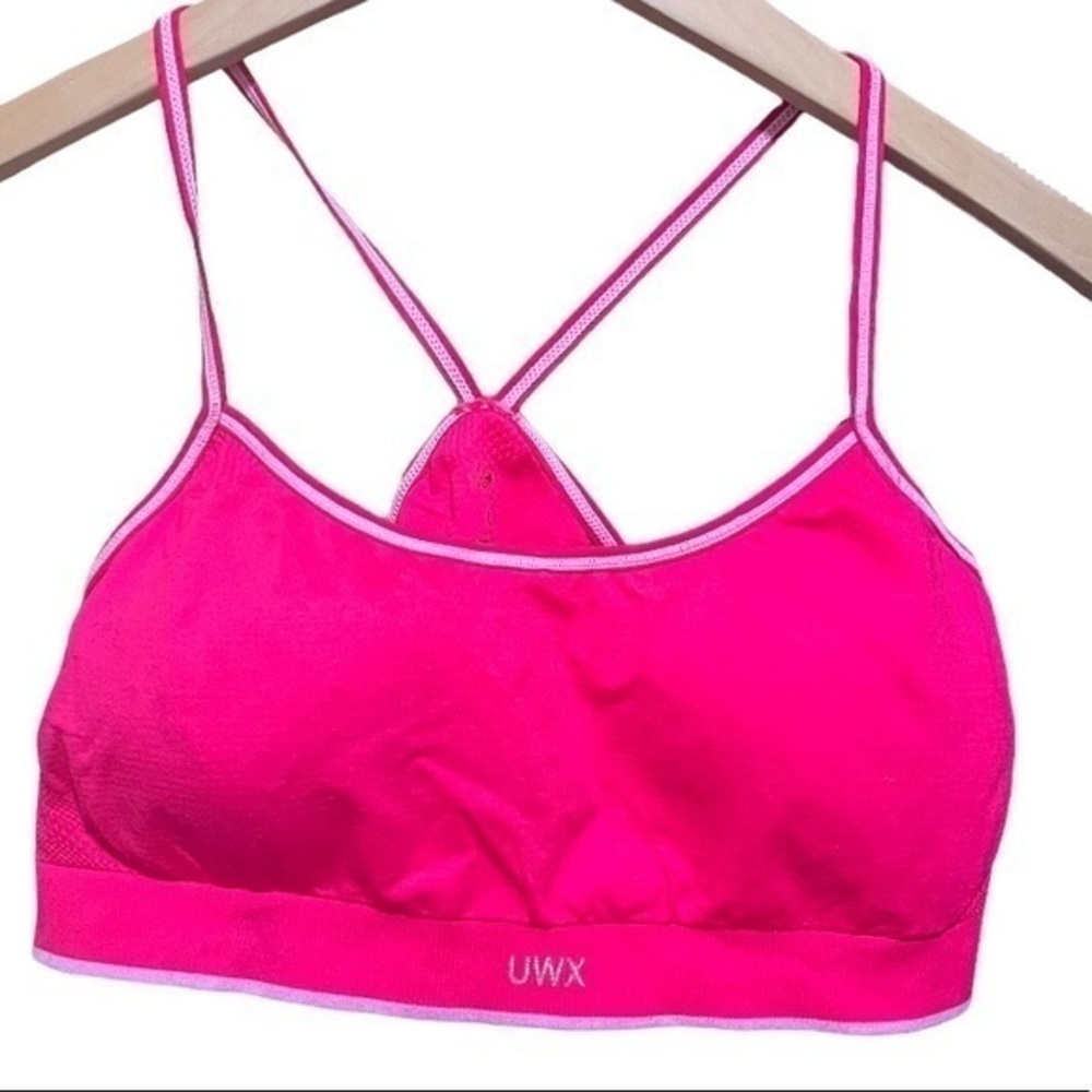 Sports bra size medium - Picture 2 of 4